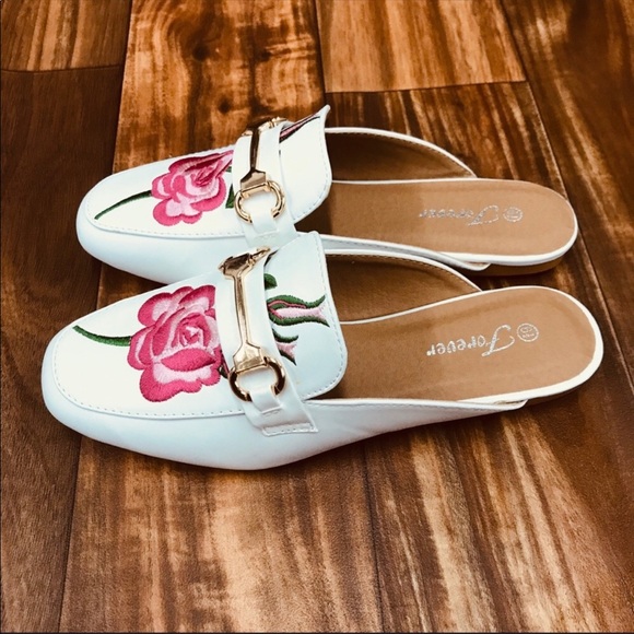 FINAL PRICE | White Leather Rose Slip on Loafers - Picture 2 of 5